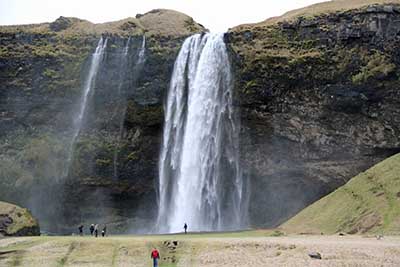 seljalandsfoss-waterfall.jpg