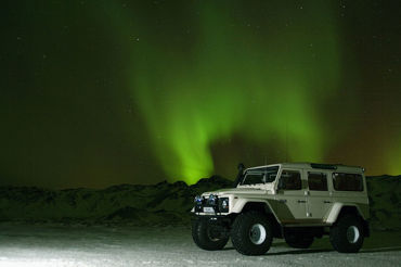 Super Jeeps -Northern Lights Hunt 1.jpg