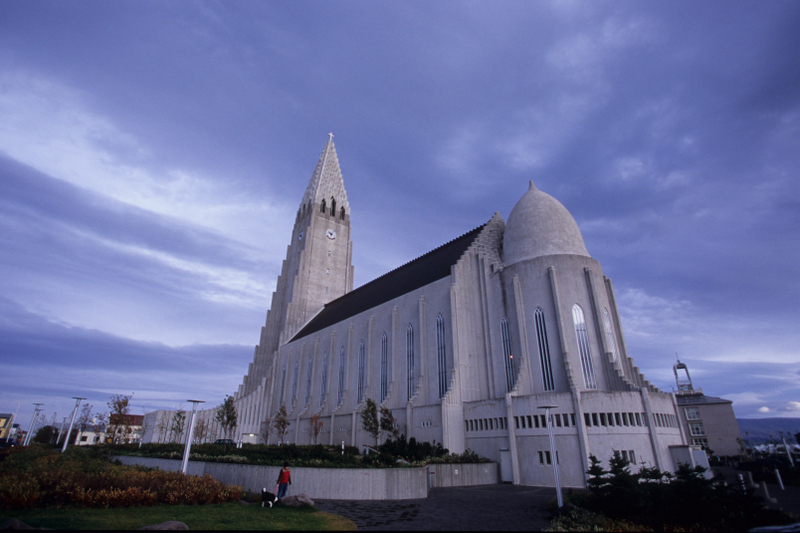 Reykjavik - Hallgrimskirkja.JPG
