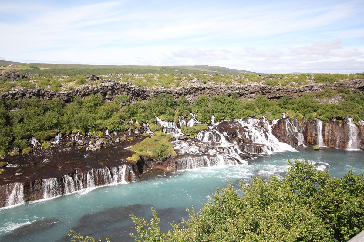 Hraunfossar Summer2015.jpg