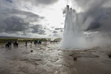 Strokkur Geysir.jpg